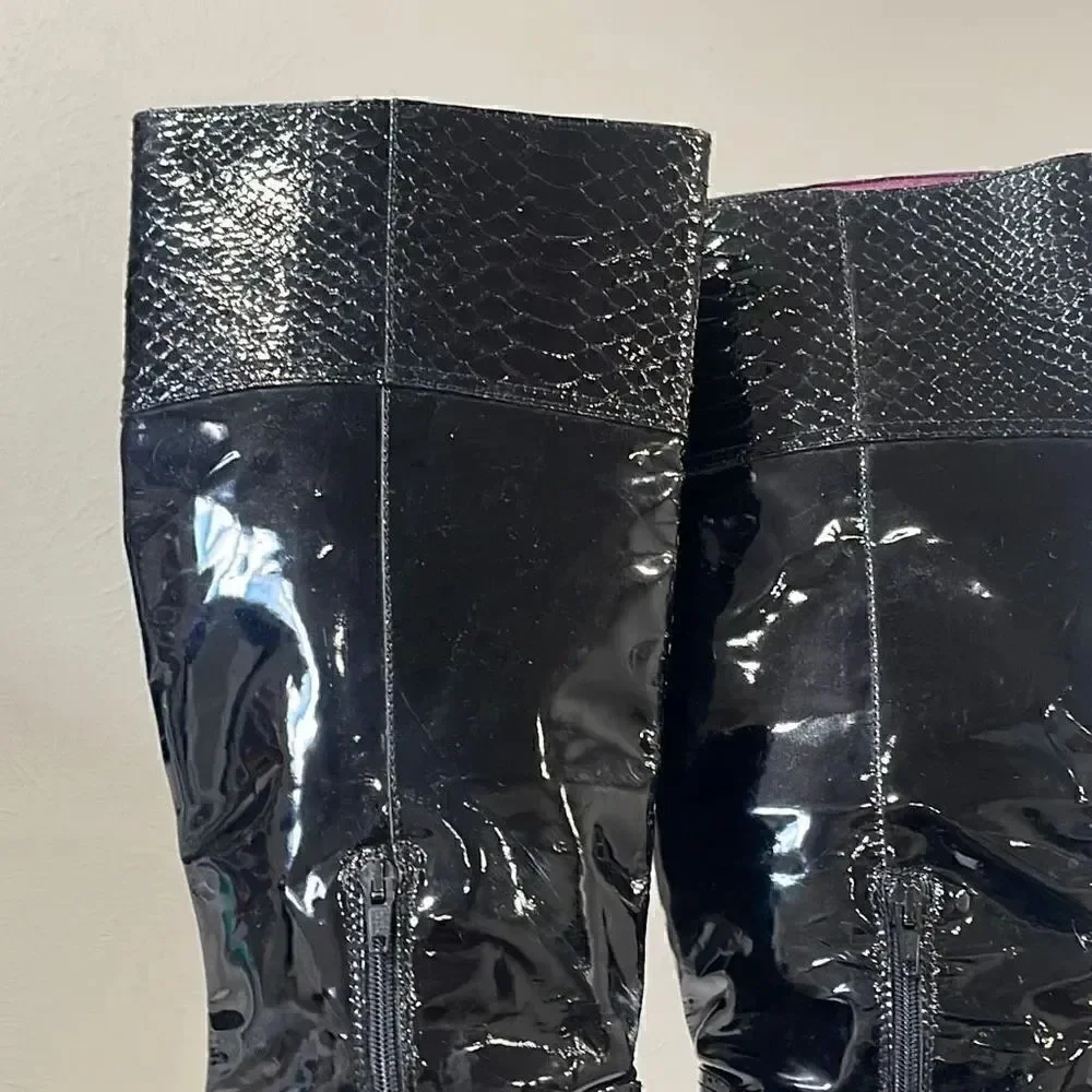 COACH PATENT LEATHER BOOTS SIZE 8.5